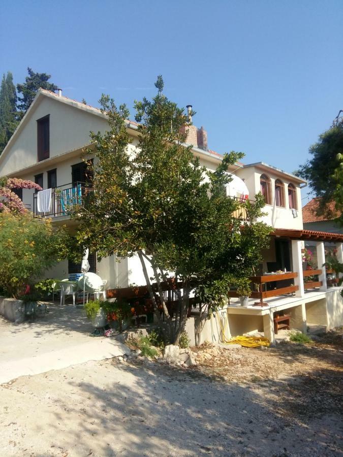 Manda Ljubetic Apartment Сутиван Екстериор снимка